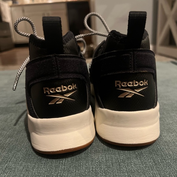 Reebok Guresu 2.0 Training Shoe Womens Sneakers - Picture 3 of 6